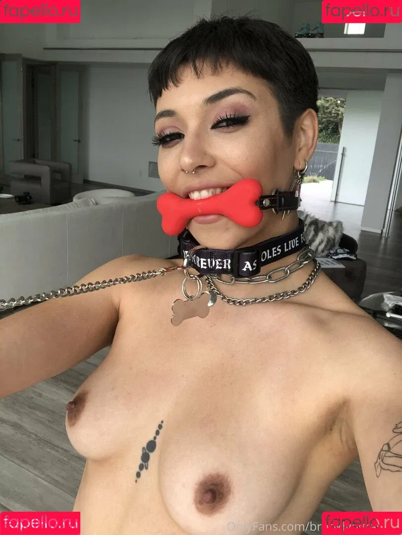 brooklyngrayxxx Onlyfans Photo Gallery 