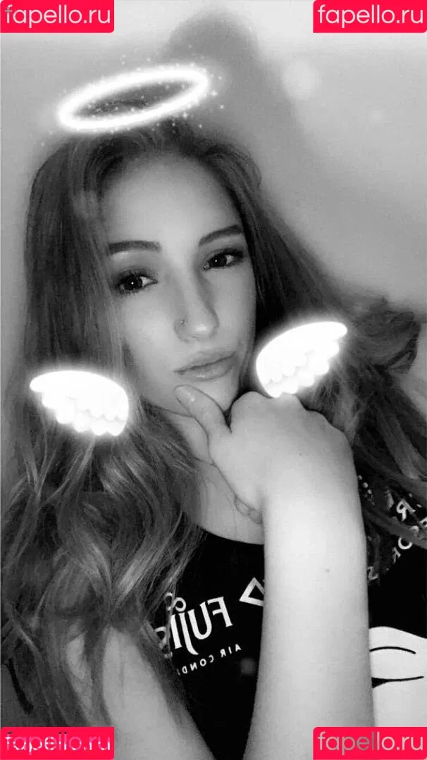 Caitlin Beevers Onlyfans Photo Gallery 
