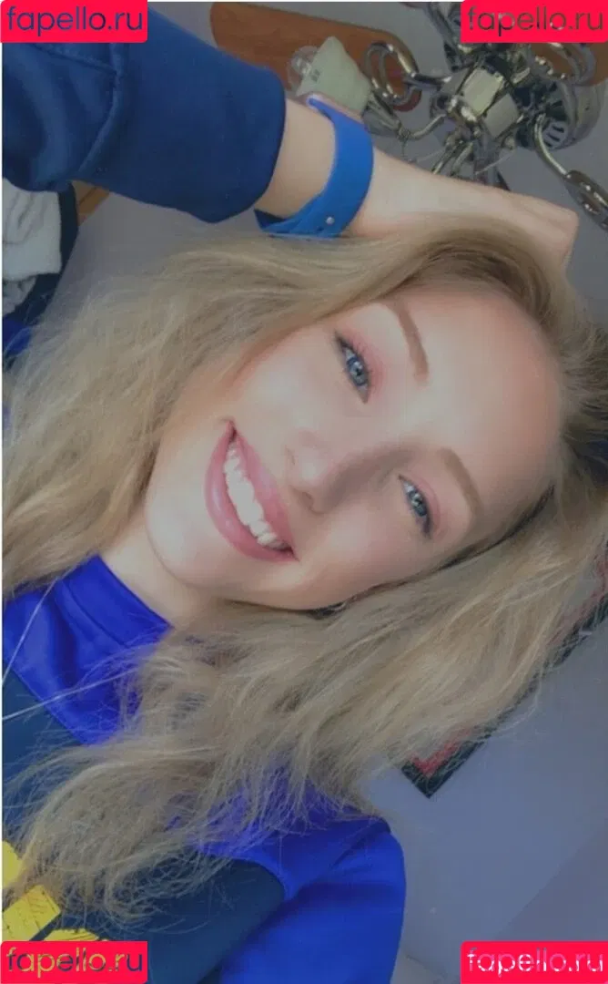 Caitlin Beevers Onlyfans Photo Gallery 