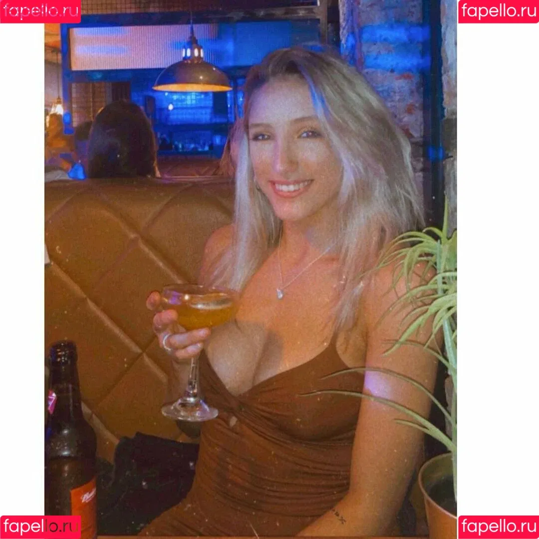 Caitlin Beevers Onlyfans Photo Gallery 