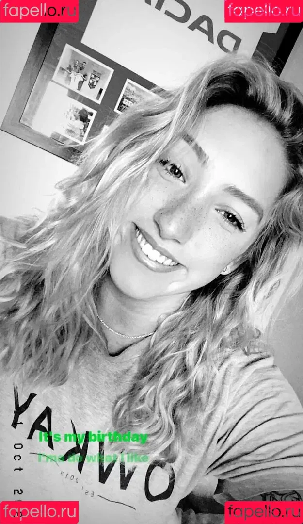 Caitlin Beevers Onlyfans Photo Gallery 