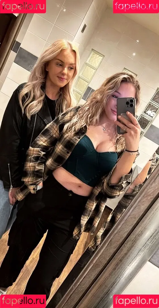 Caitlin Beevers Onlyfans Photo Gallery 