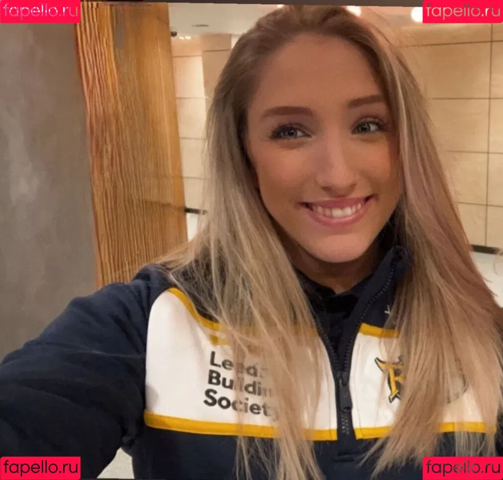 Caitlin Beevers Onlyfans Photo Gallery 