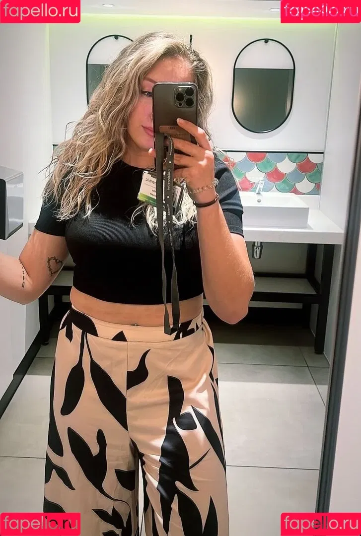 Caitlin Beevers Onlyfans Photo Gallery 