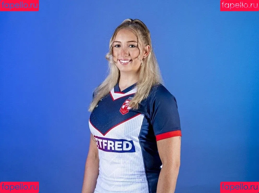 Caitlin Beevers Onlyfans Photo Gallery 