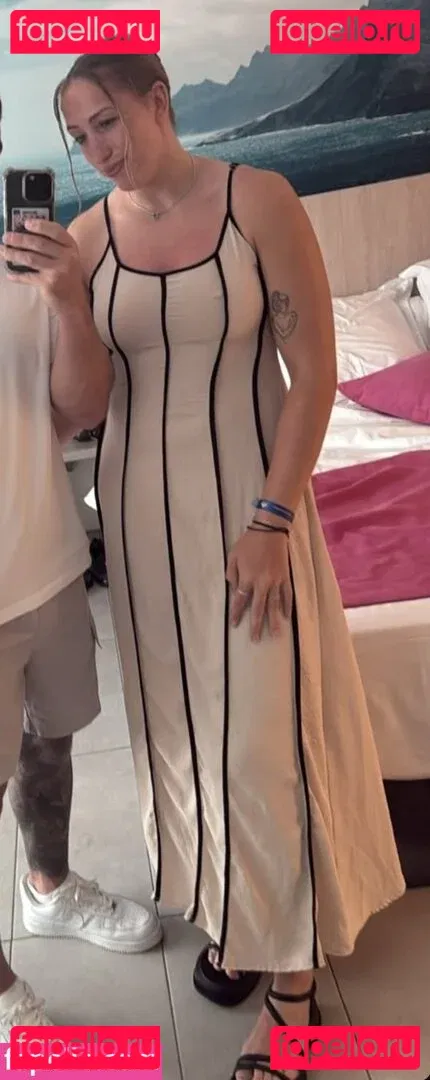 Caitlin Beevers Onlyfans Photo Gallery 