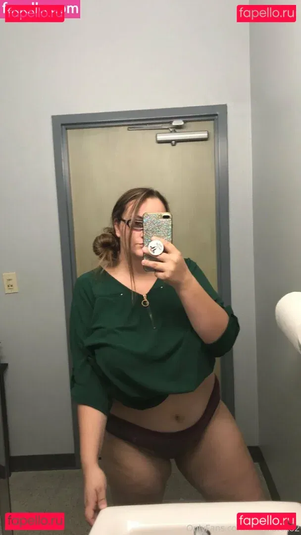 zoeykatexo2 Onlyfans Photo Gallery 