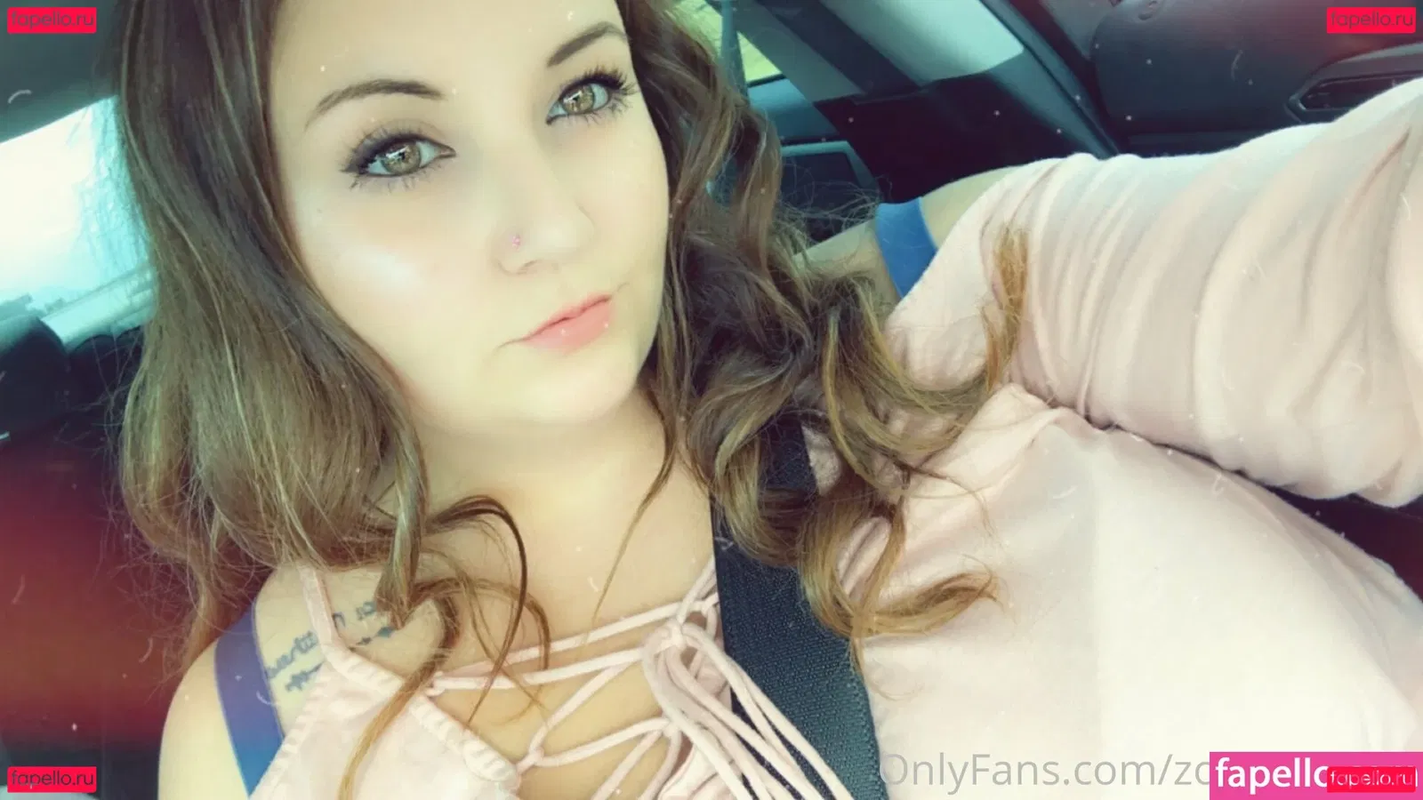 zoeykatexo2 Onlyfans Photo Gallery 