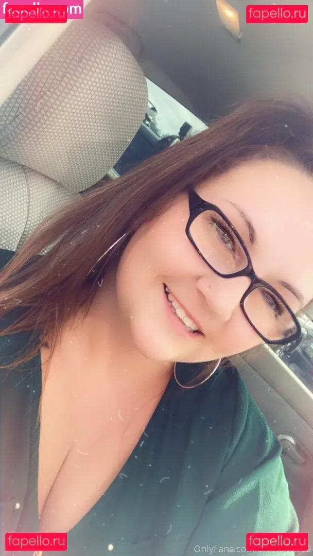 zoeykatexo2 Onlyfans Photo Gallery 