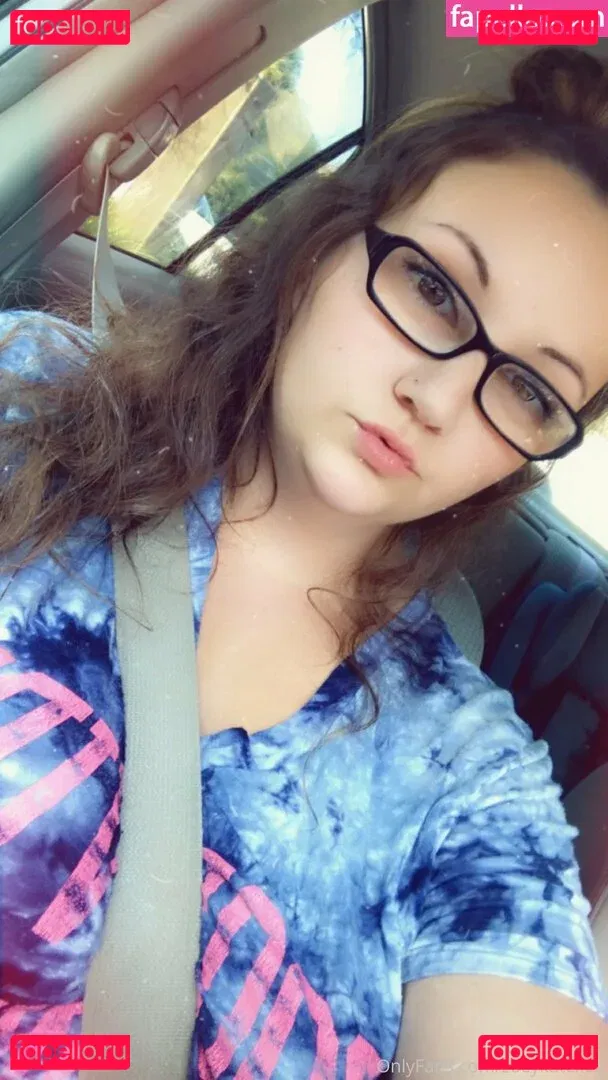 zoeykatexo2 Onlyfans Photo Gallery 