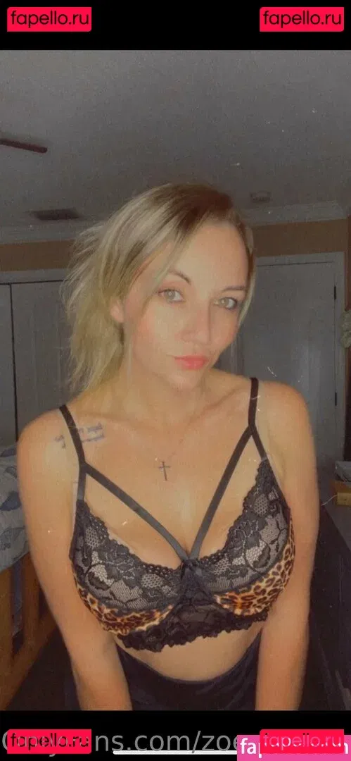 zoeykatexo2 Onlyfans Photo Gallery 