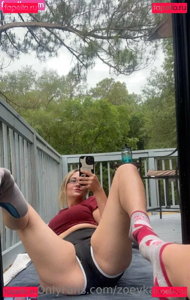 zoeykatexo2 Onlyfans Photo Gallery 