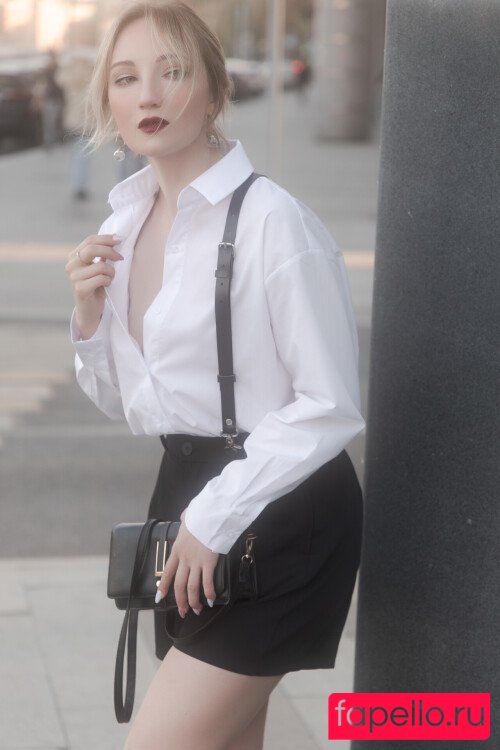 Anna Bader Onlyfans Photo Gallery 