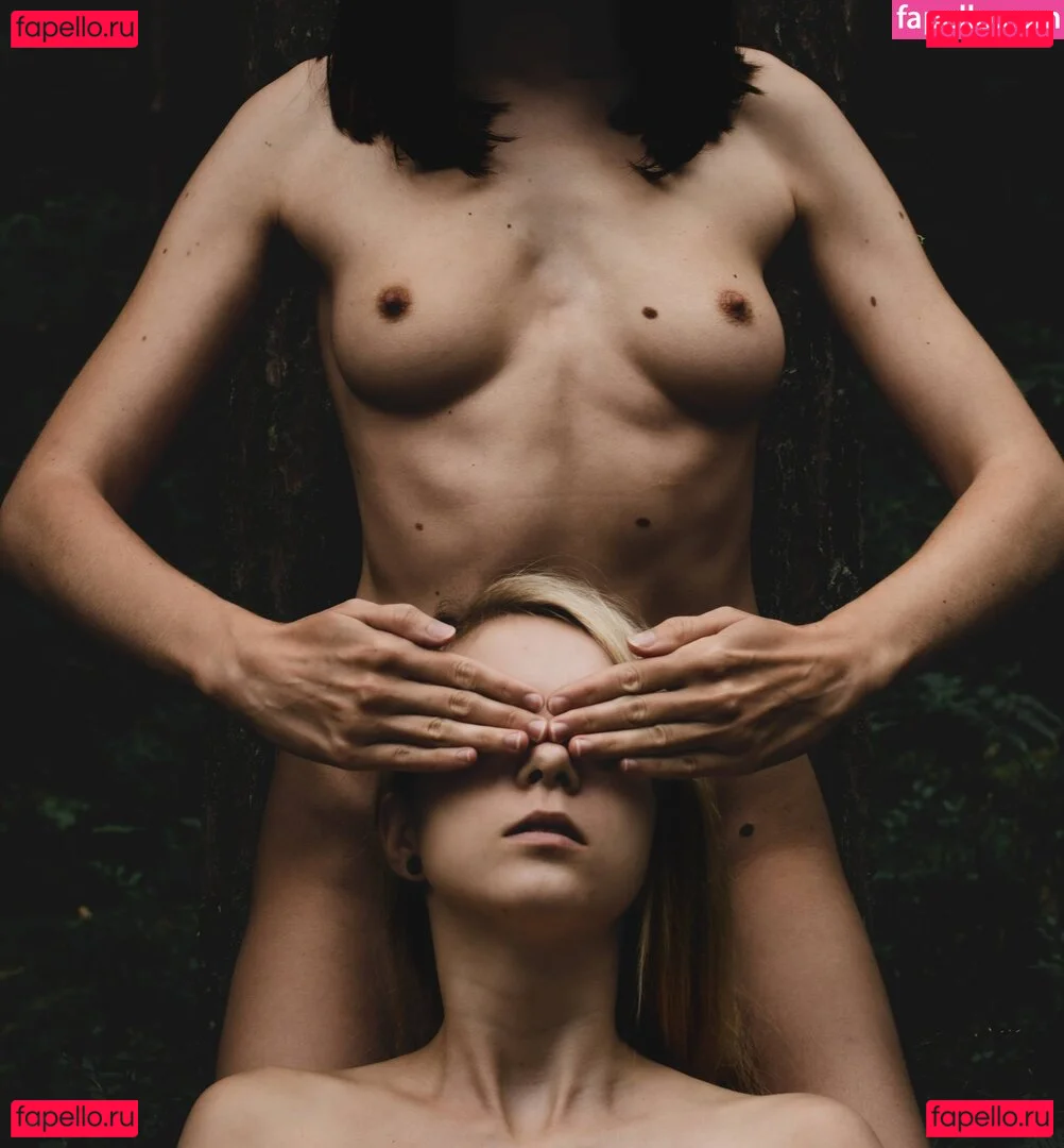 Emi Im Wunderland Onlyfans Photo Gallery 