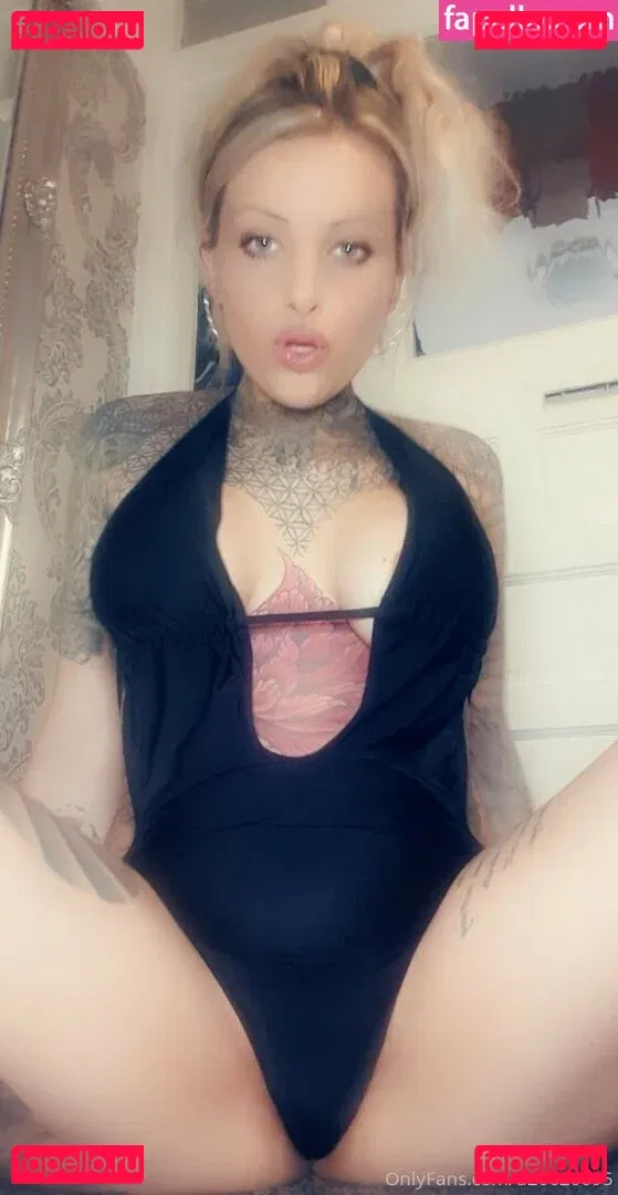 nevaeheaven Onlyfans Photo Gallery 