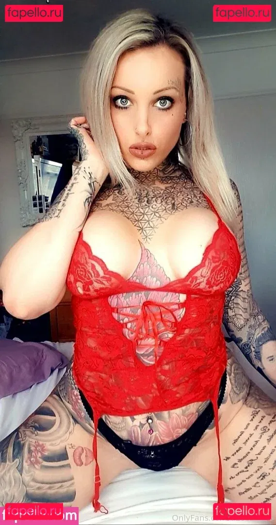 nevaeheaven Onlyfans Photo Gallery 