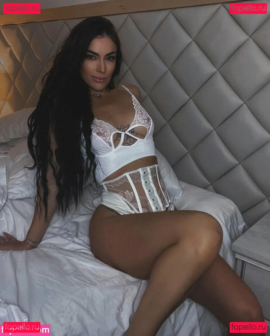 Venus Valencia Onlyfans Photo Gallery 