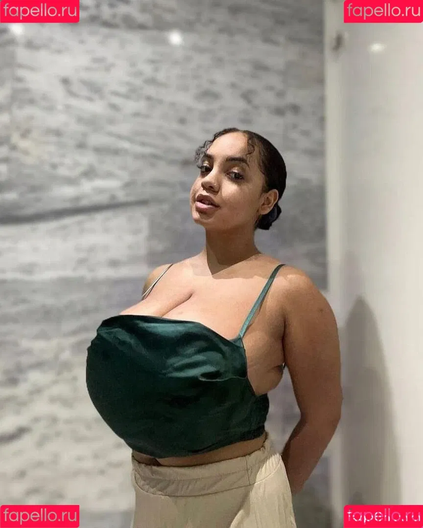 Layla Onlyfans Photo Gallery 