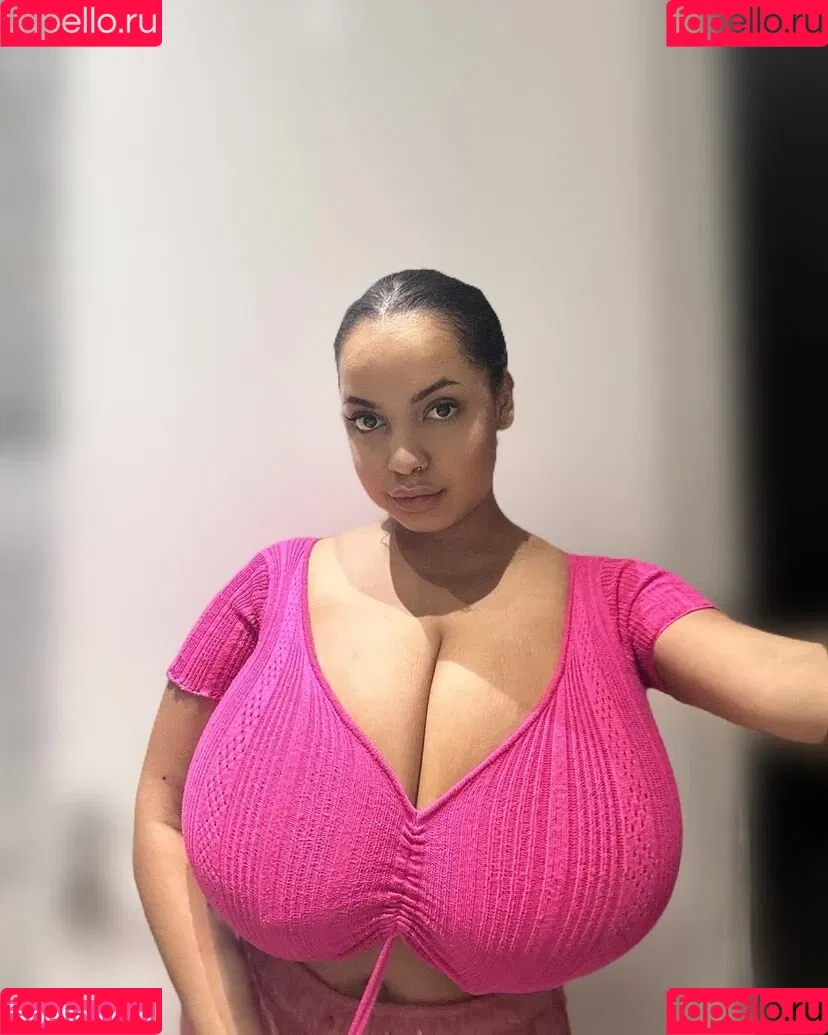Layla Onlyfans Photo Gallery 