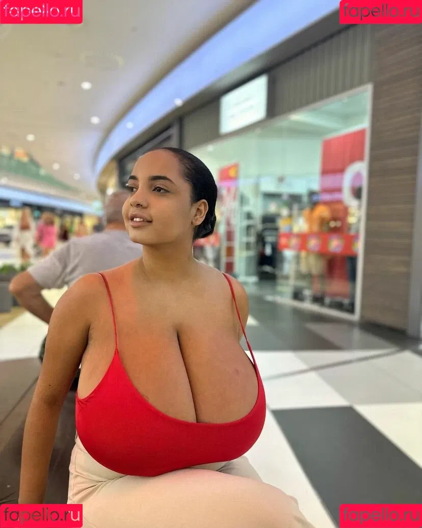Layla Onlyfans Photo Gallery 