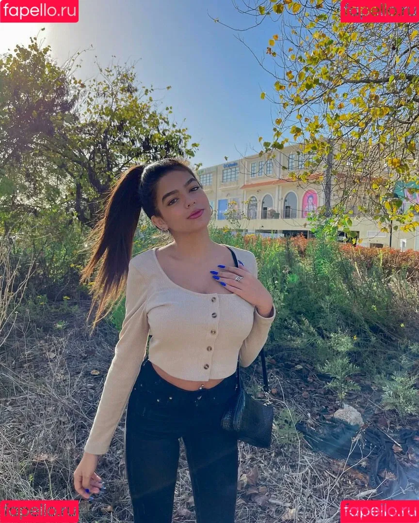 Lian Harush Onlyfans Photo Gallery 