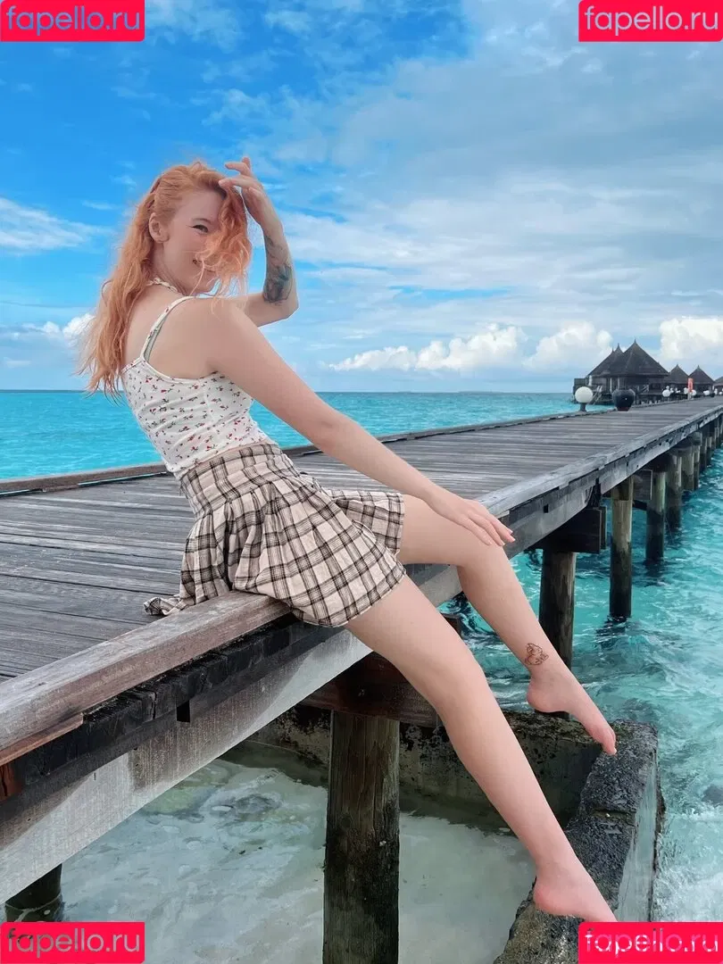 vleafnin Onlyfans Photo Gallery 