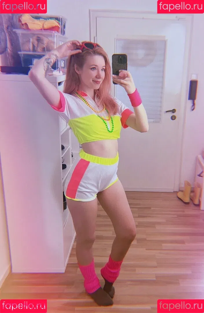 vleafnin Onlyfans Photo Gallery 