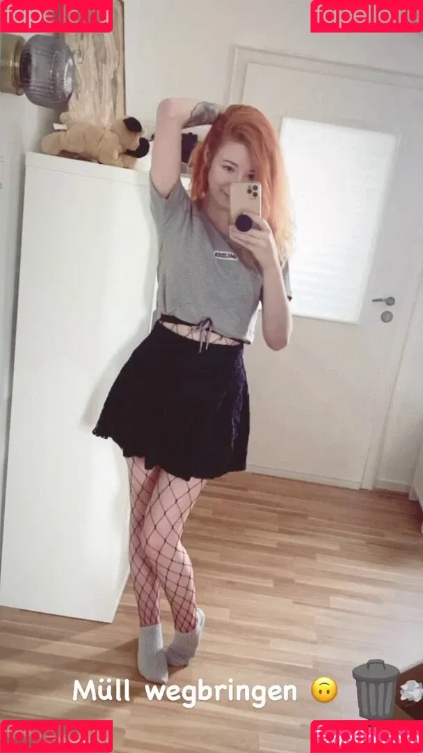 vleafnin Onlyfans Photo Gallery 