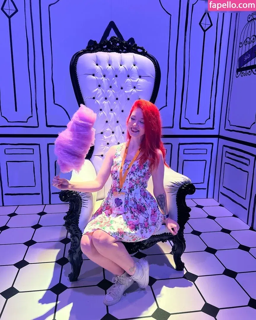 vleafnin Onlyfans Photo Gallery 