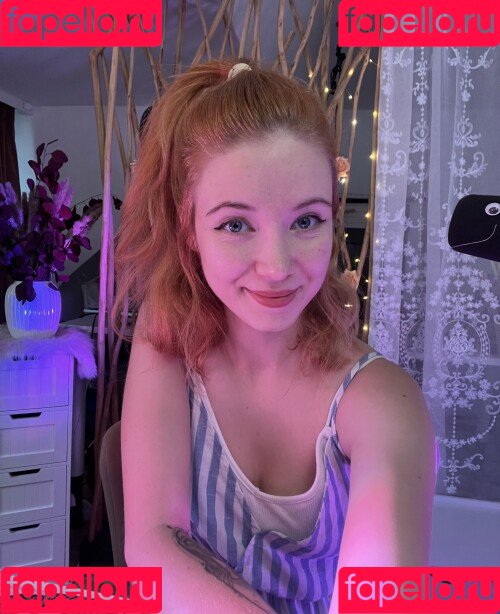 vleafnin Onlyfans Photo Gallery 