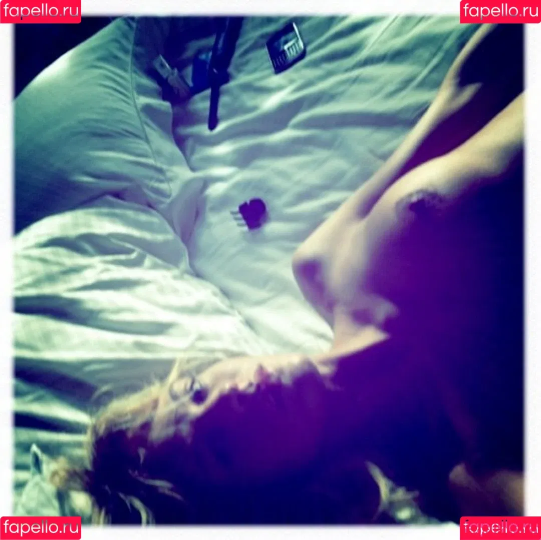 Erin Heatherton Onlyfans Photo Gallery 