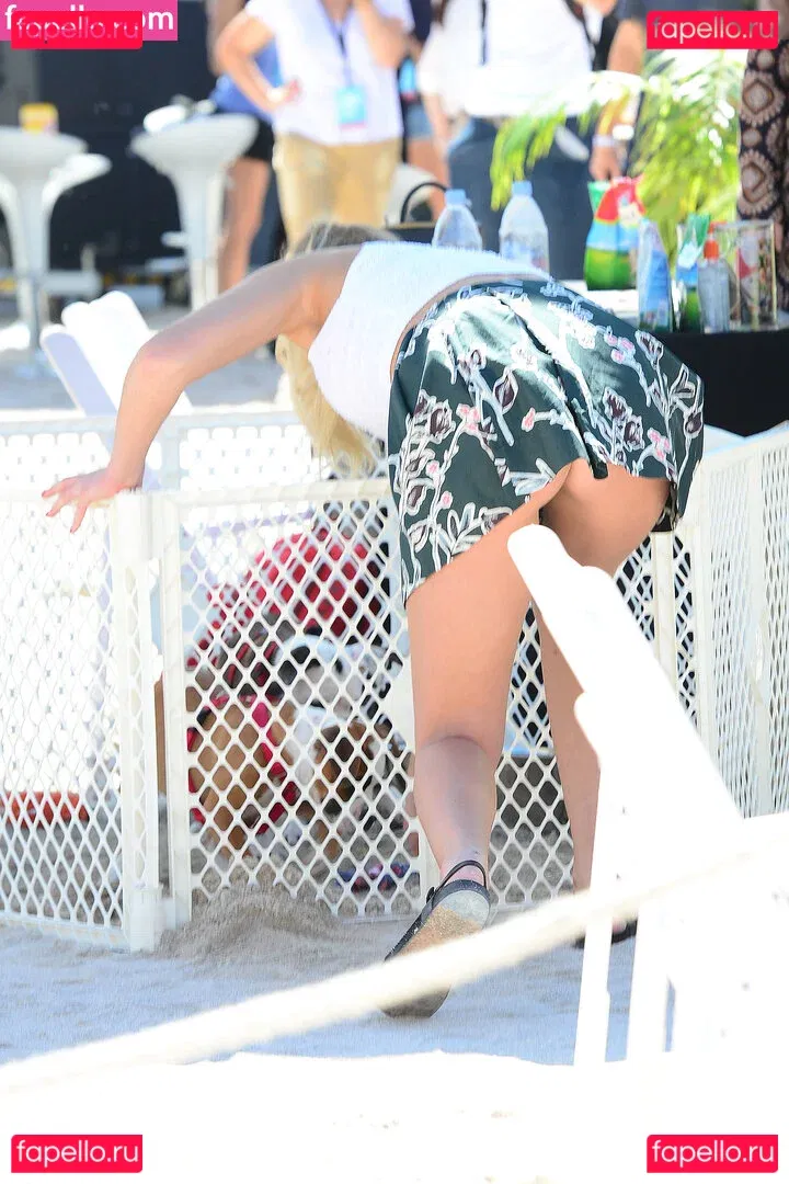 Erin Heatherton Onlyfans Photo Gallery 