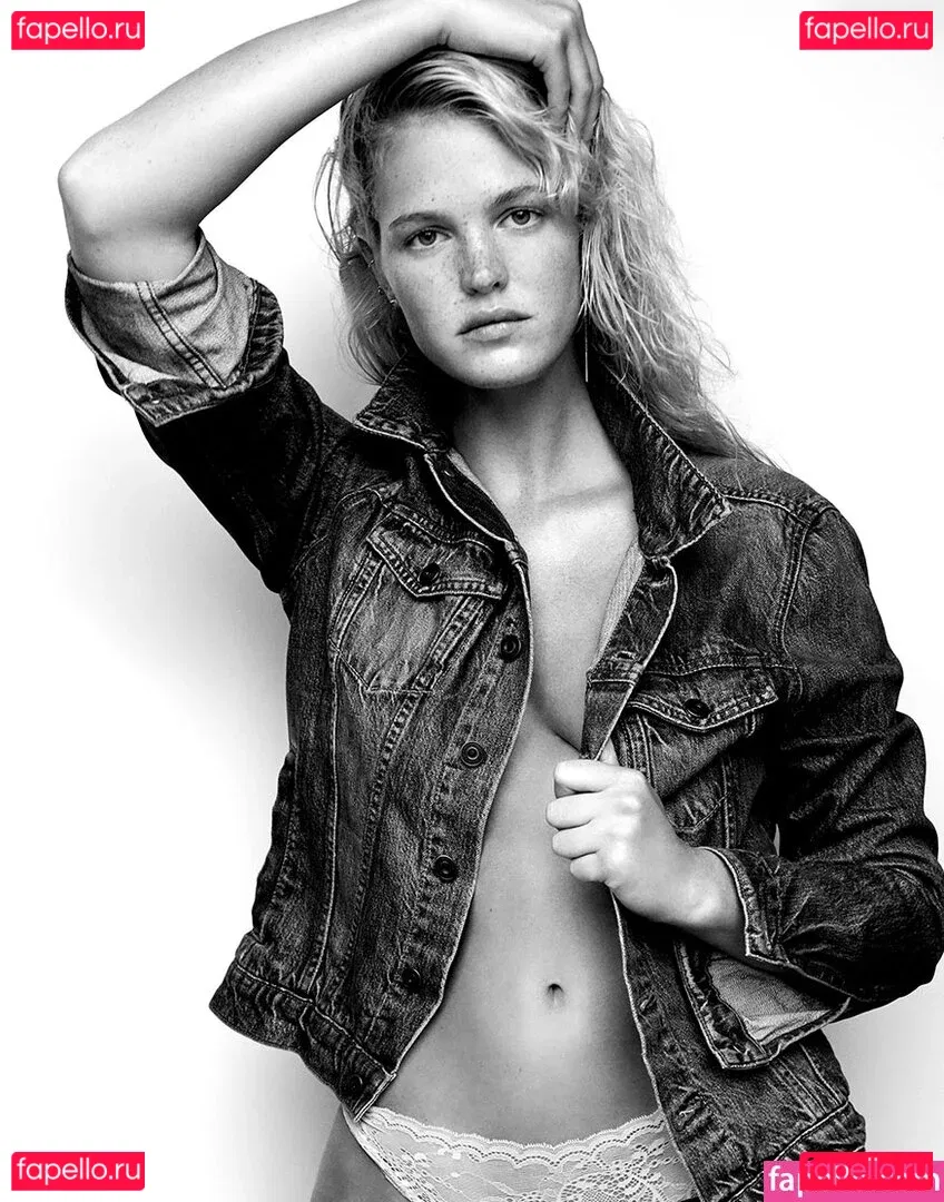 Erin Heatherton Onlyfans Photo Gallery 