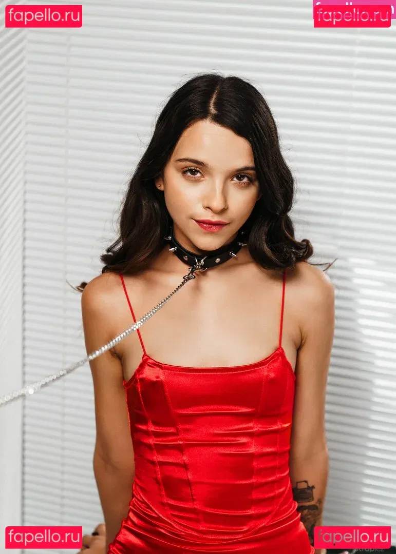 Ohana Petite Onlyfans Photo Gallery 