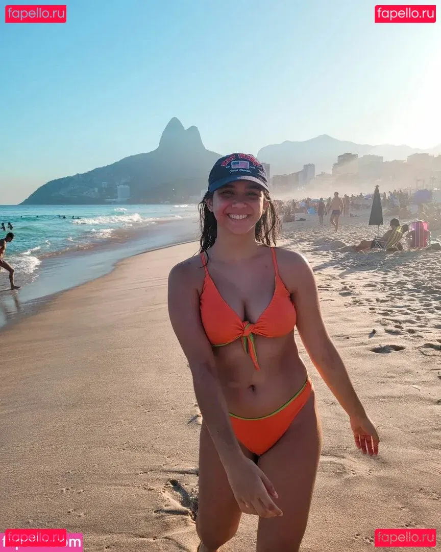 Bella Barp Onlyfans Photo Gallery 