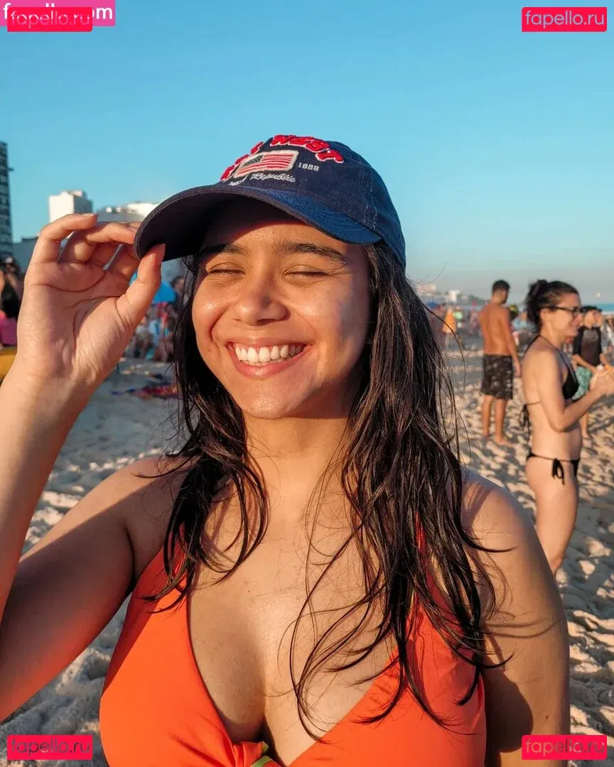 Bella Barp Onlyfans Photo Gallery 