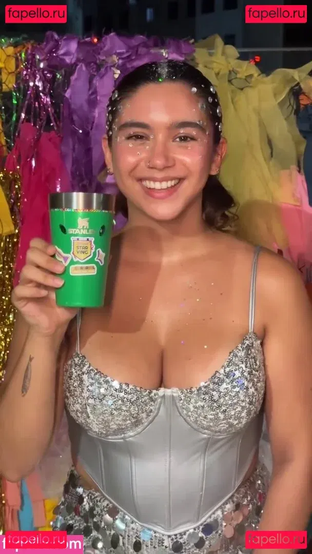 Bella Barp Onlyfans Photo Gallery 