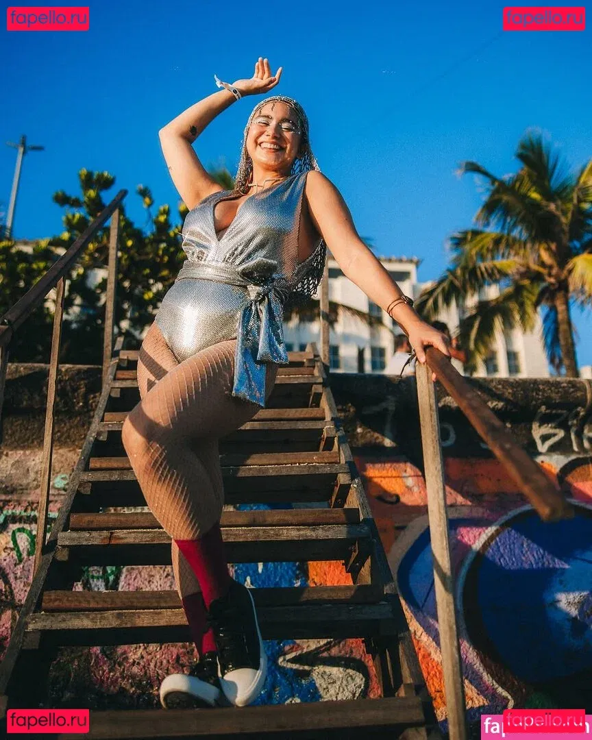 Bella Barp Onlyfans Photo Gallery 