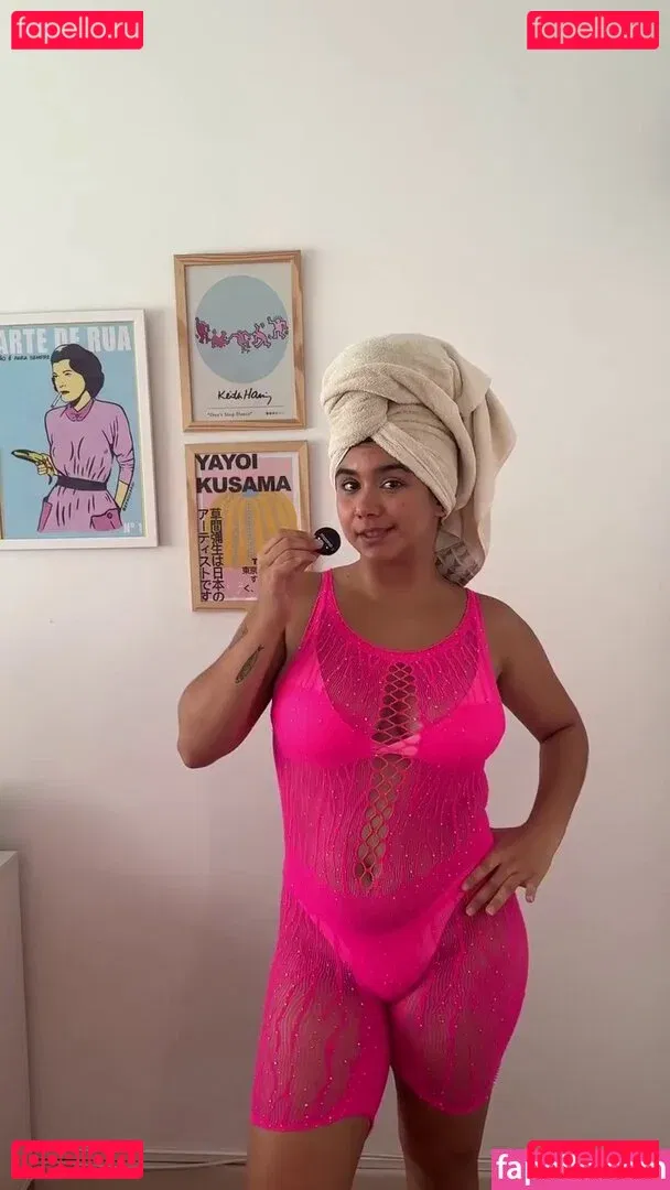 Bella Barp Onlyfans Photo Gallery 