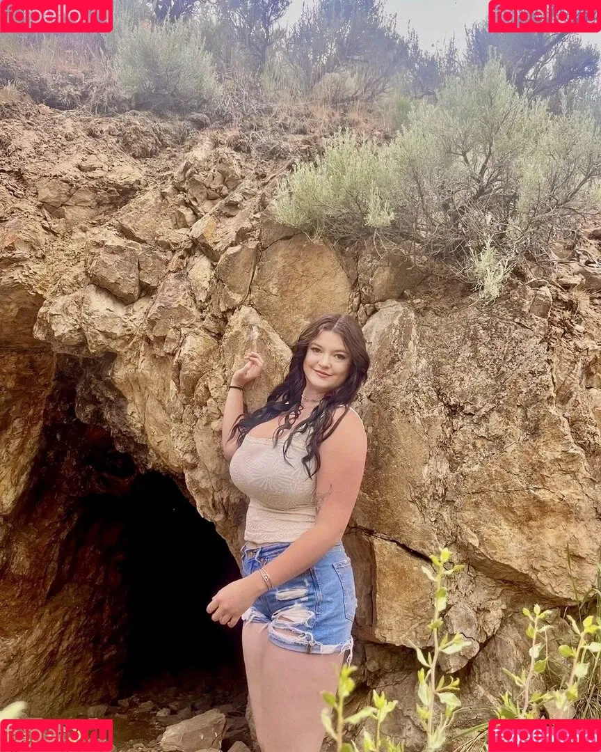 Marilee Golden Onlyfans Photo Gallery 