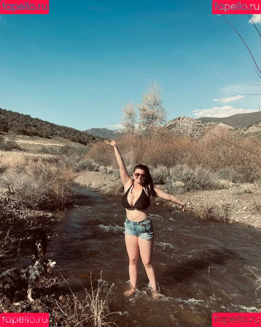 Marilee Golden Onlyfans Photo Gallery 
