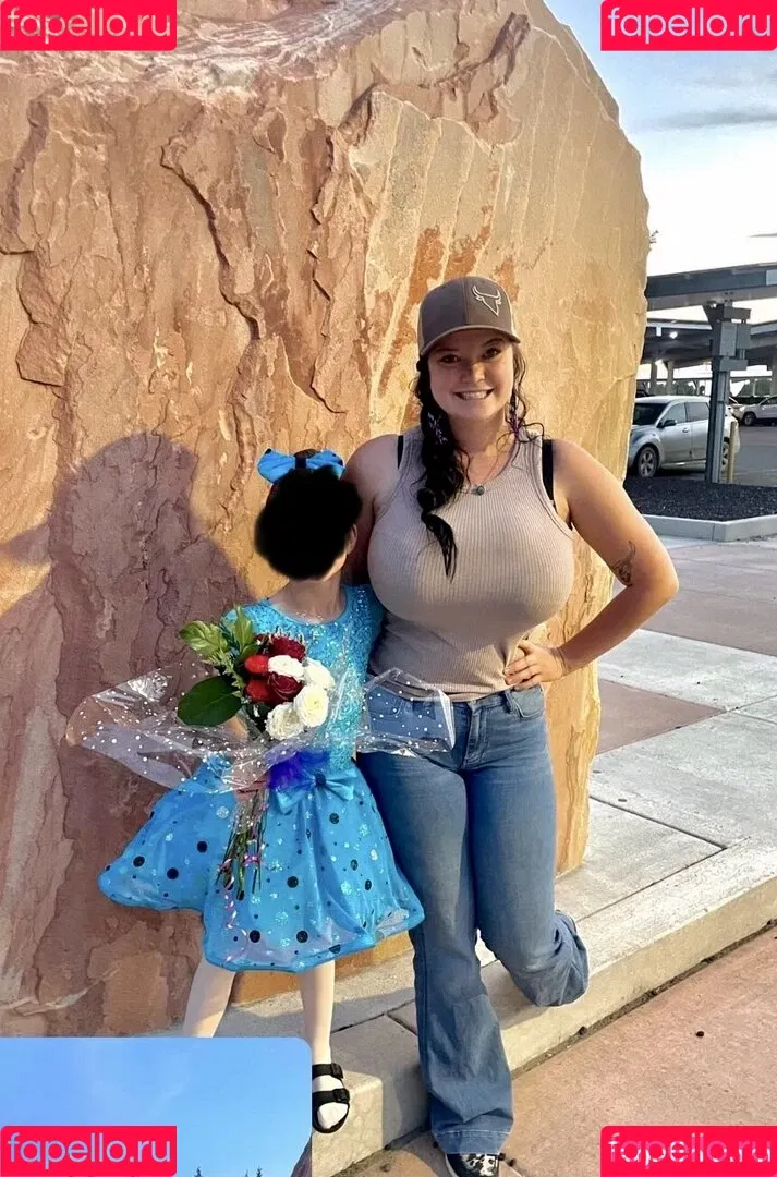 Marilee Golden Onlyfans Photo Gallery 