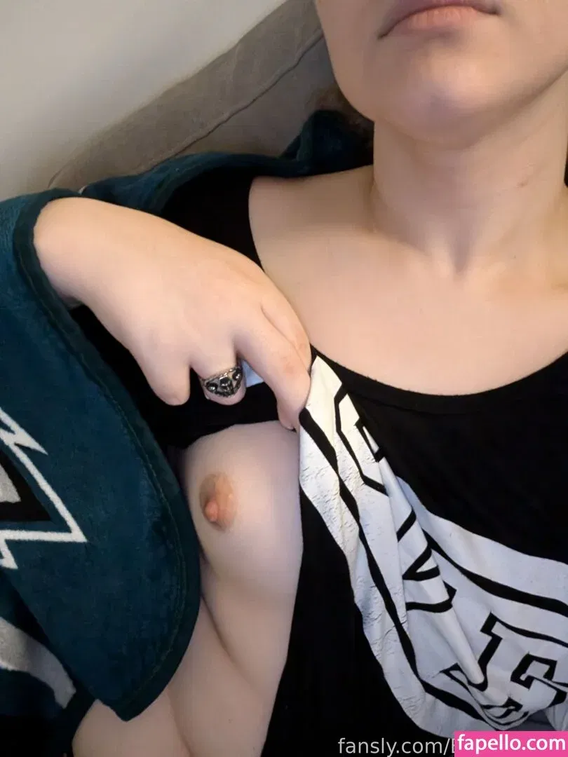 EvaAndroid Onlyfans Photo Gallery 