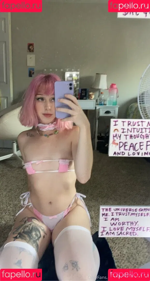 Saturnrevolving Onlyfans Photo Gallery 