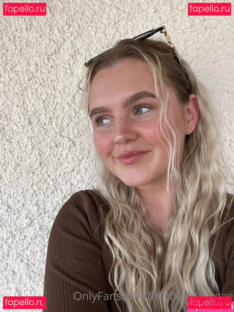 michellehaugee Onlyfans Photo Gallery 