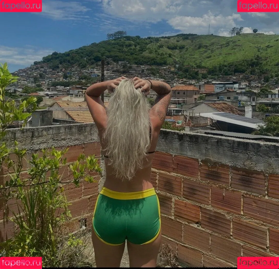 Gabi Gagliassi Onlyfans Photo Gallery 