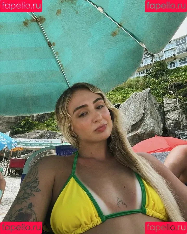 Gabi Gagliassi Onlyfans Photo Gallery 