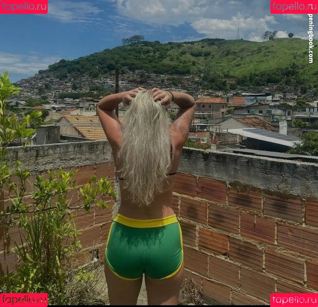 Gabi Gagliassi Onlyfans Photo Gallery 