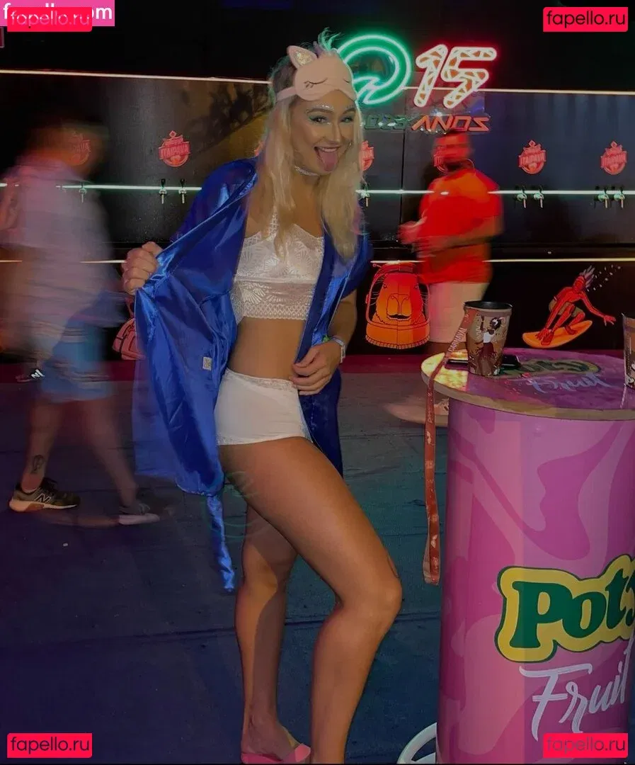 Gabi Gagliassi Onlyfans Photo Gallery 