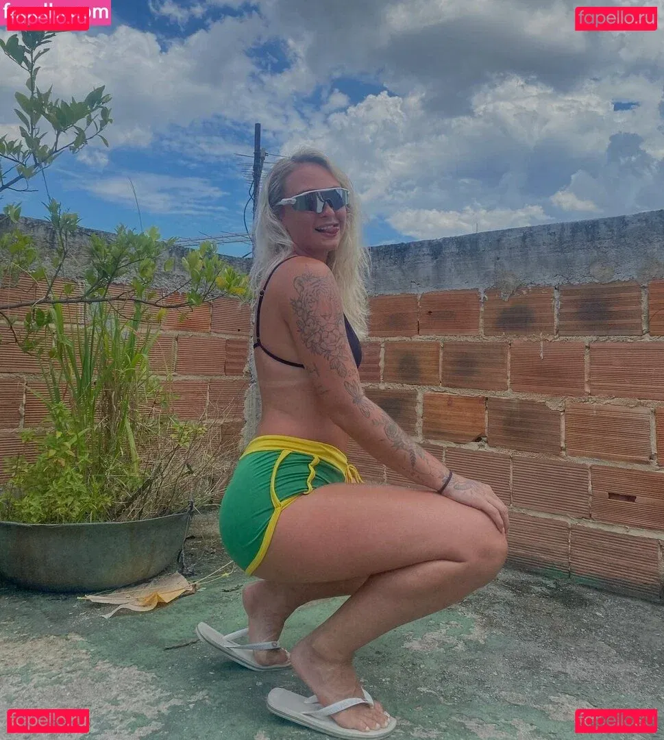 Gabi Gagliassi Onlyfans Photo Gallery 